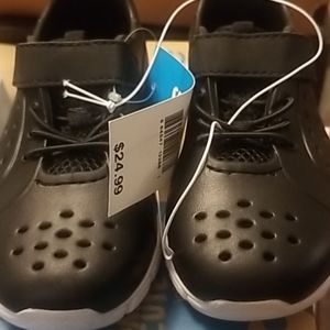 NWB LIGHT TODDLER SHOES!